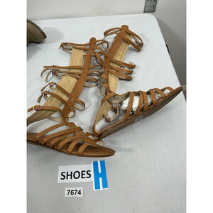 Womans NWD BF Betani Pocahantas Strappy Knee High Gladiator Sandals 10 Brown